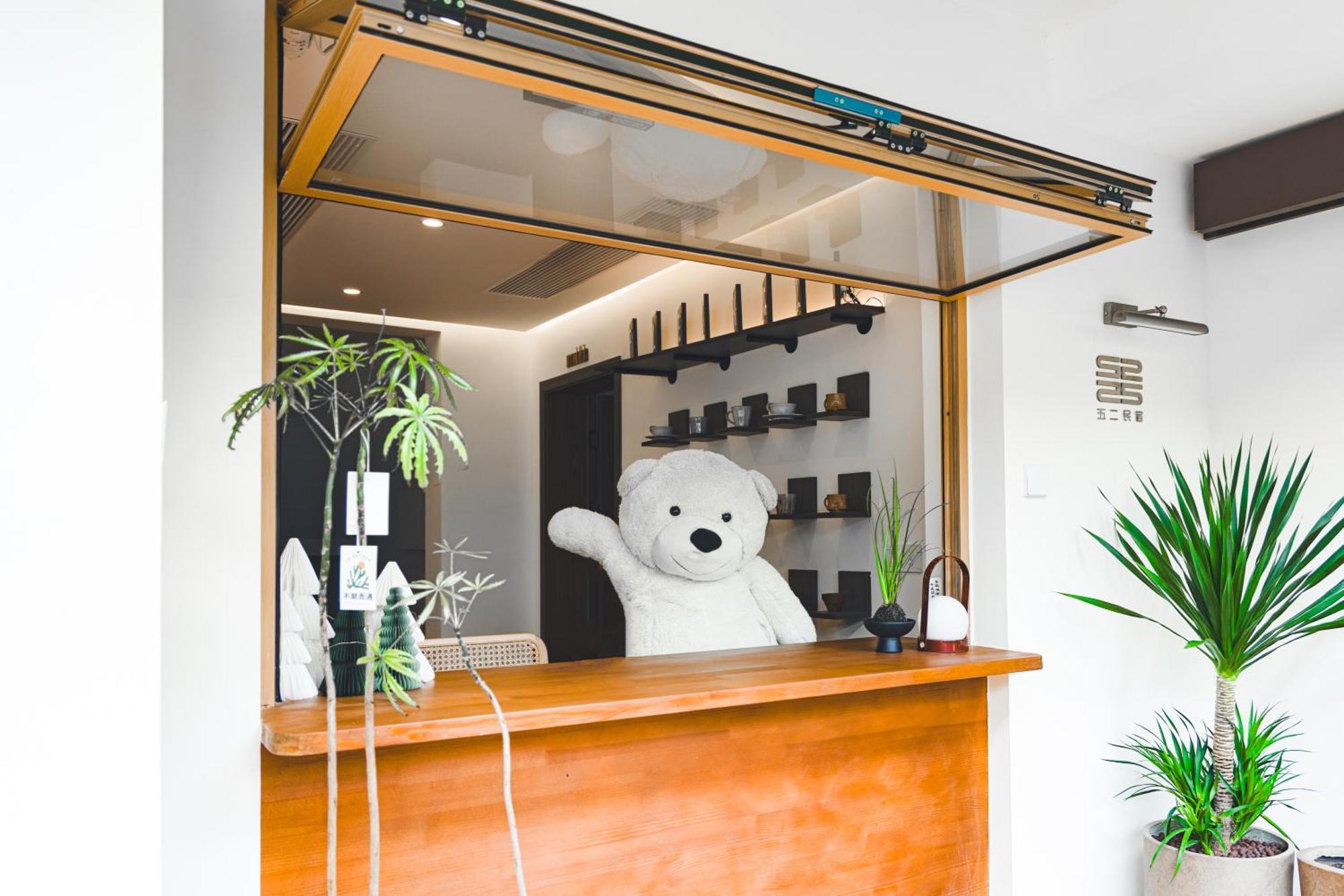 52 Designer B&B Hangzhou Exterior photo